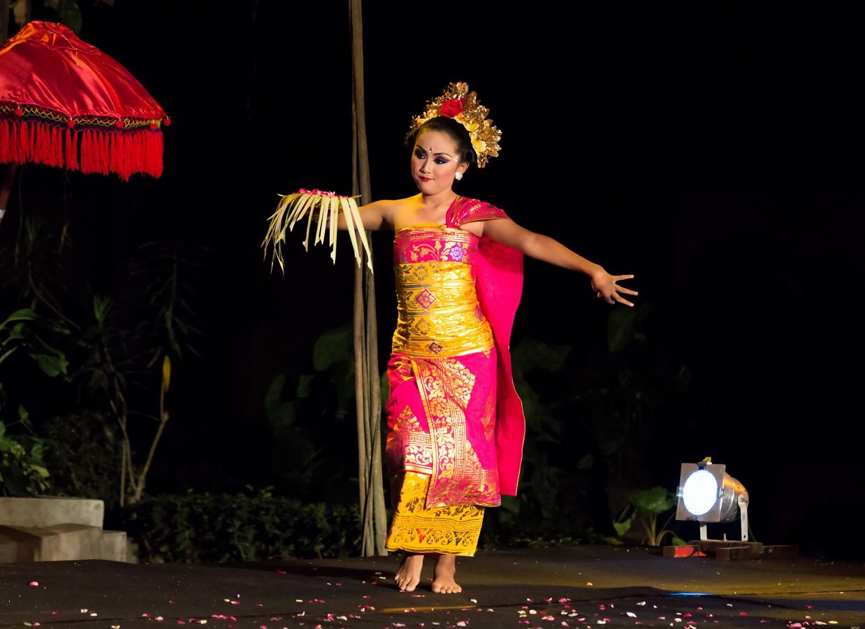 Watching Balinese Dance