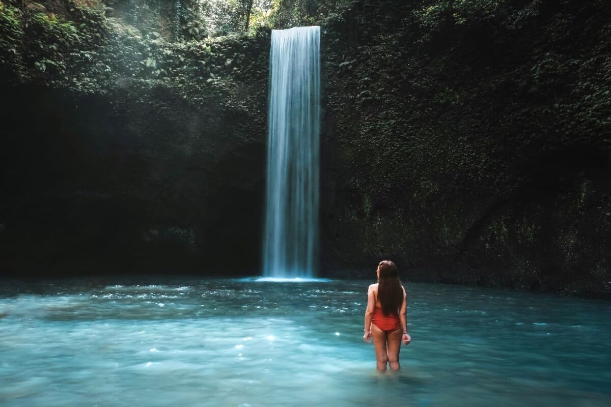 Outdoor activities in Ubud: Visiting waterfall