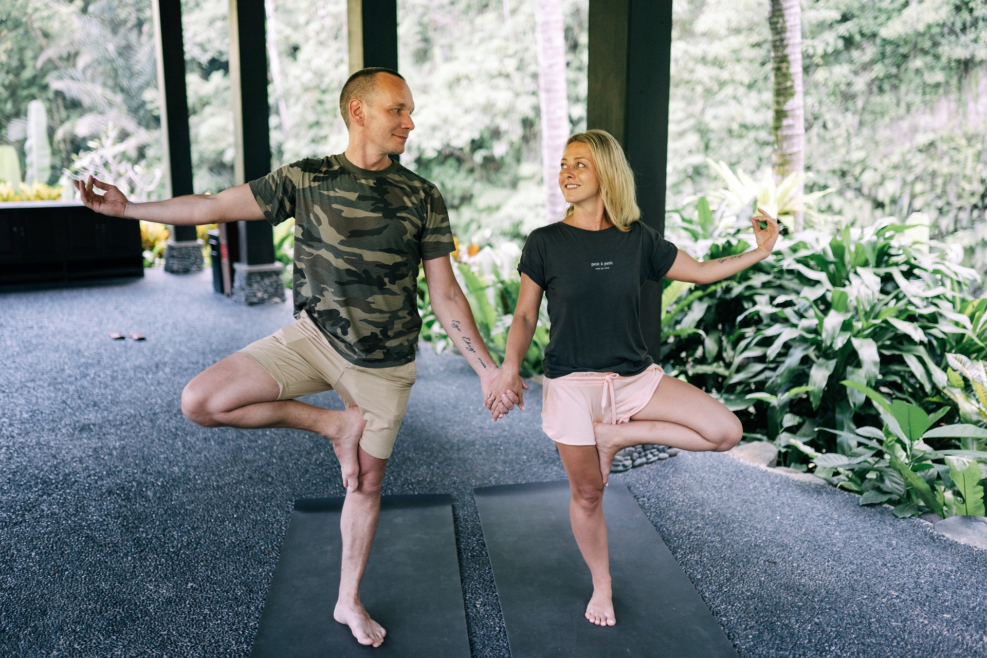 yoga in ubud with couples