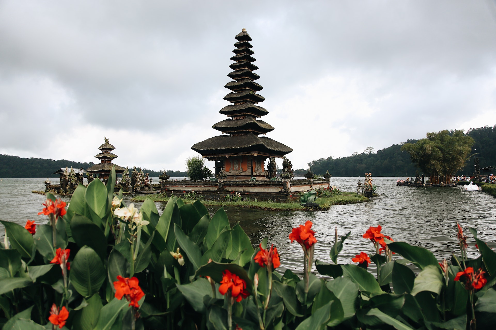 ulun danu beratan temple