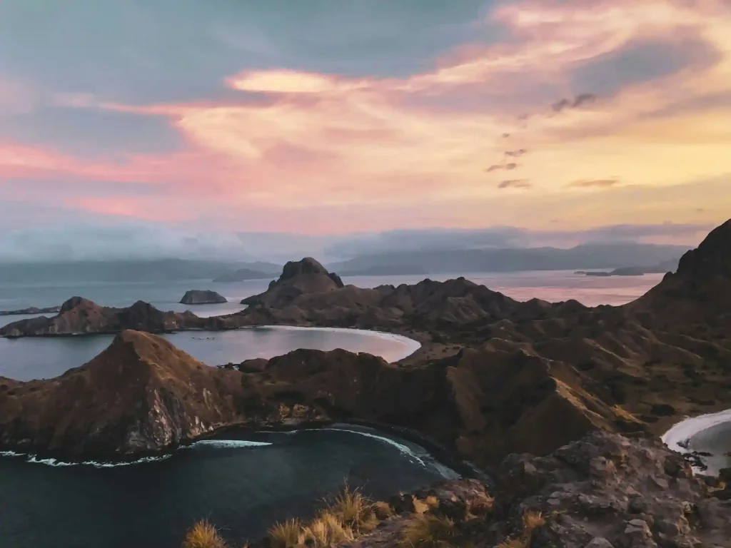 best places to travel safe places in indonesia