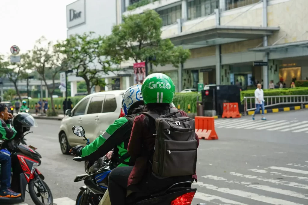 gojek is uber like apps for online driver accomodation in bali travel guide