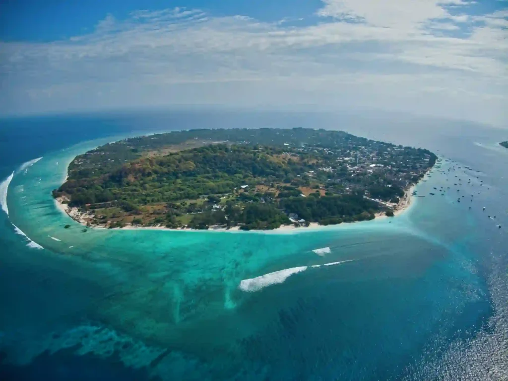 choose the best gili island comparing bali island