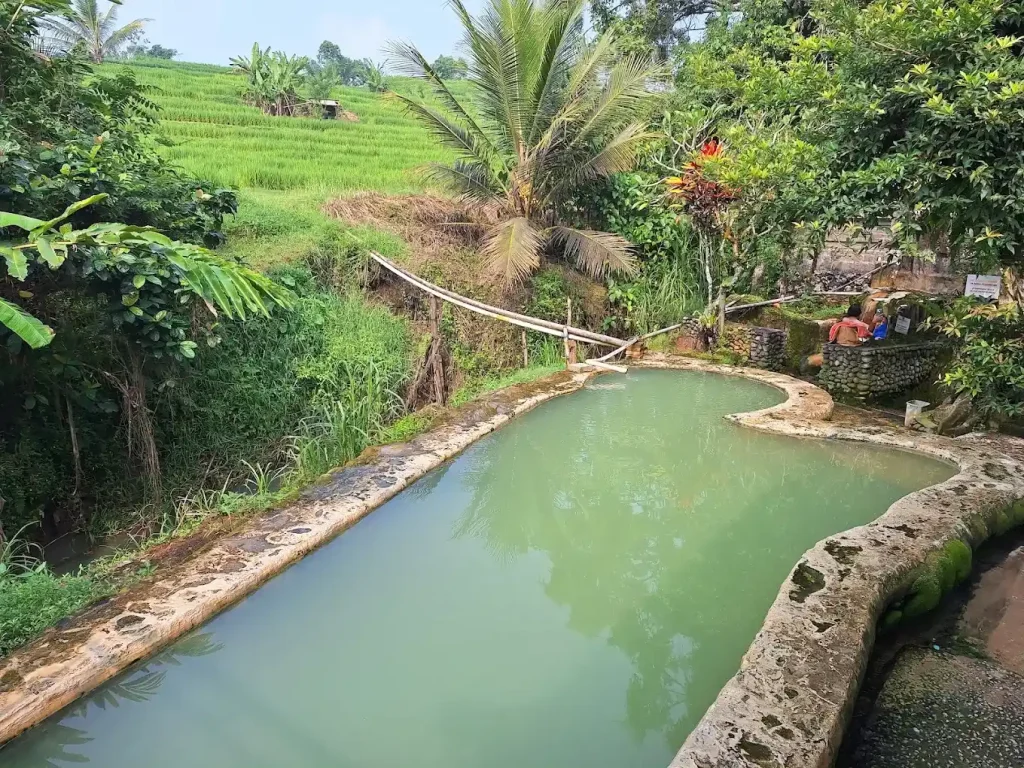 hot spring in belulang bali
